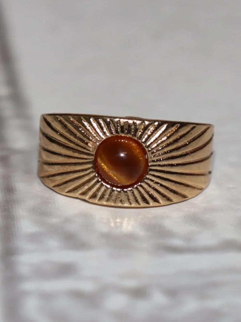 ✨ NWOT Gold Sunburst Tiger’s Eye Ring • Size 9 ✨